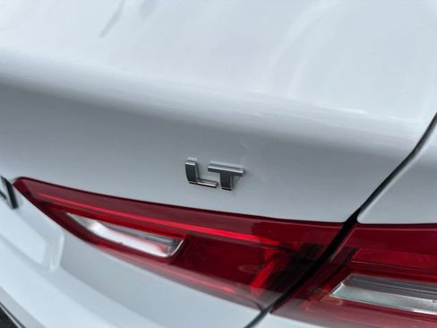 Used 2024 Chevrolet Malibu LT FWD image 31