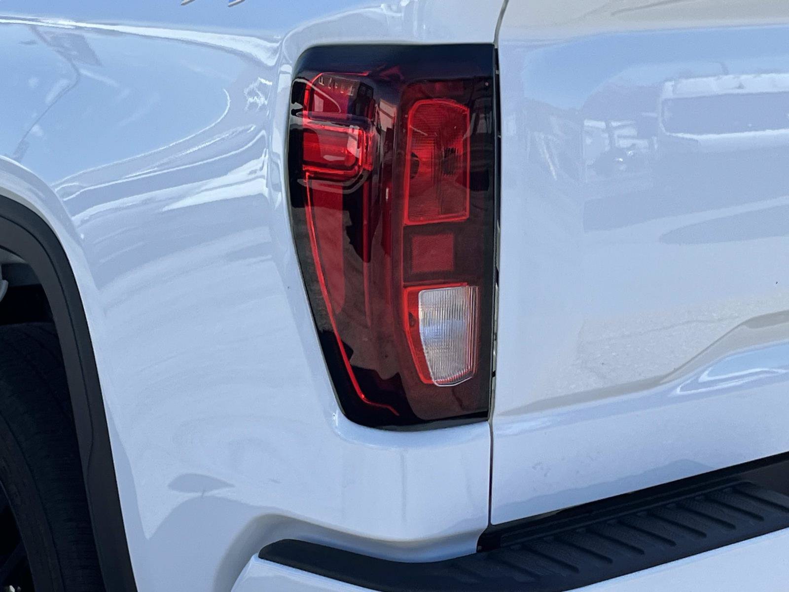 Used 2024 GMC Sierra 1500 Elevation AWD/4WD image 6
