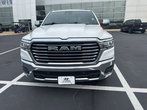 Used 2025 RAM 1500 Laramie AWD/4WD image 2