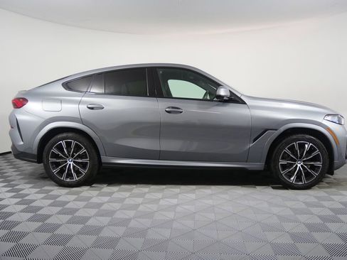 Used 2025 BMW X6 xDrive40i image 2