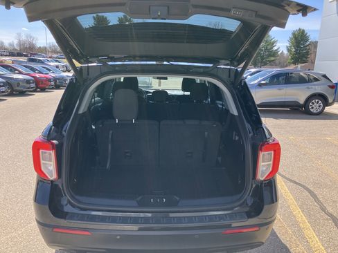 Used 2022 Ford Explorer XLT RWD image 19