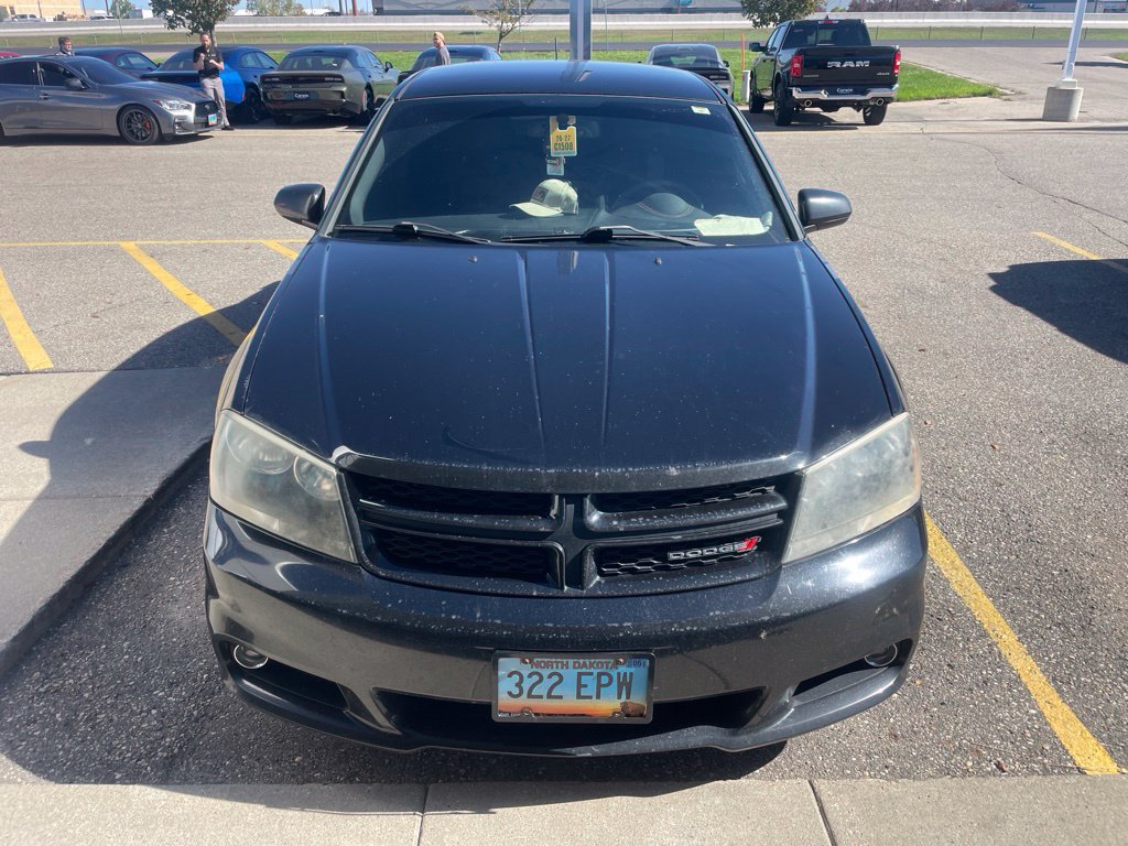 Used 2013 Dodge Avenger R/T FWD image 2