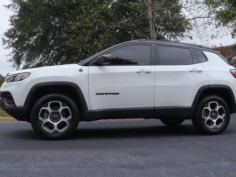 Used 2022 Jeep Compass Trailhawk image 1