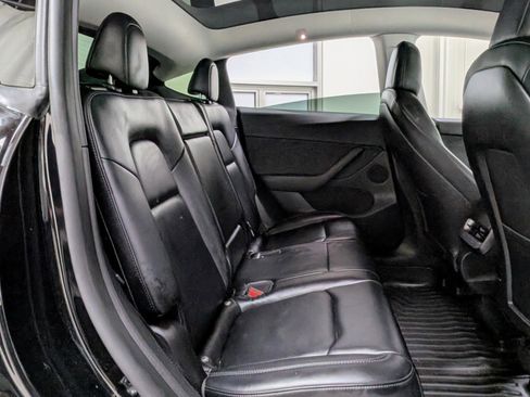 Used 2022 Tesla Model Y Performance AWD/4WD image 23