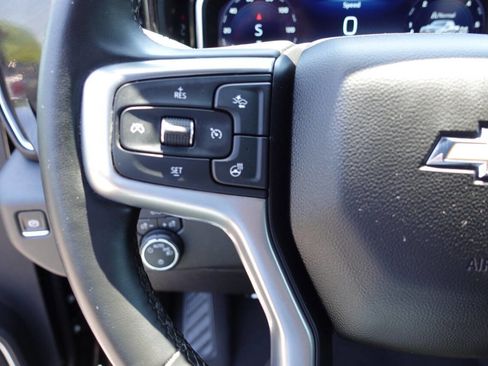 Used 2023 Chevrolet Silverado 1500 LT AWD/4WD image 47
