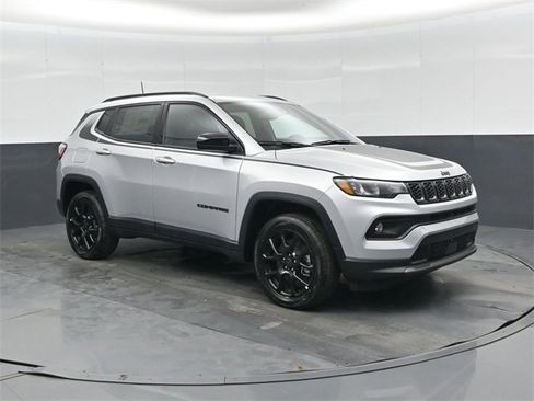 New 2026 Jeep Compass Latitude image 1