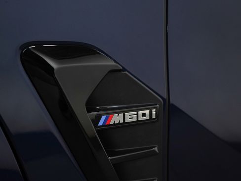 Used 2024 BMW X5 M60i AWD/4WD image 30