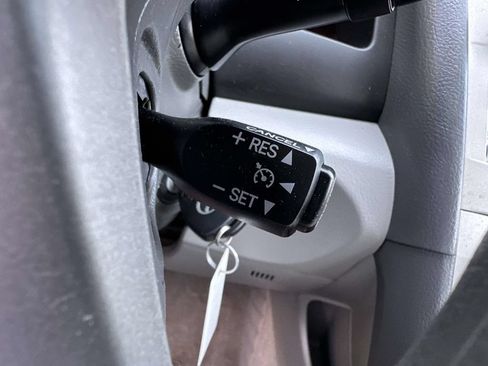 Used 2009 Toyota Camry LE FWD image 19
