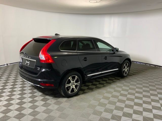 Used 2015 Volvo XC60 T6 Platinum w/ Protection Package AWD/4WD image 6