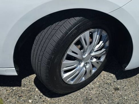 Used 2019 Hyundai Elantra SE w/ Cargo Package FWD image 26