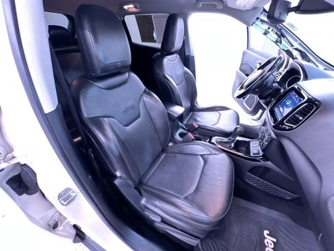 Used 2021 Jeep Compass Limited FWD image 34