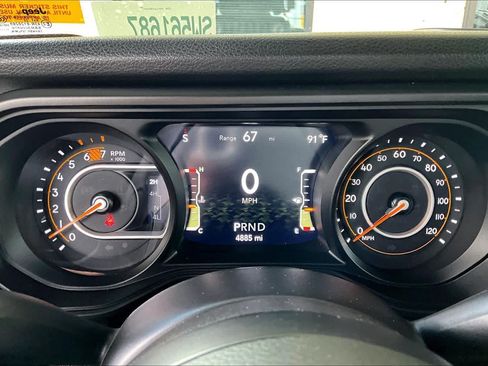 Used 2025 Jeep Wrangler Unlimited Sport AWD/4WD image 25