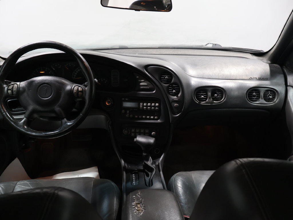 Used 2003 Pontiac Bonneville SE w/ Leather Appointment Package FWD image 3