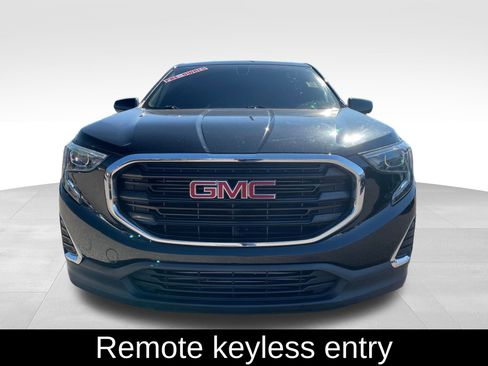 Used 2018 GMC Terrain SLE image 2