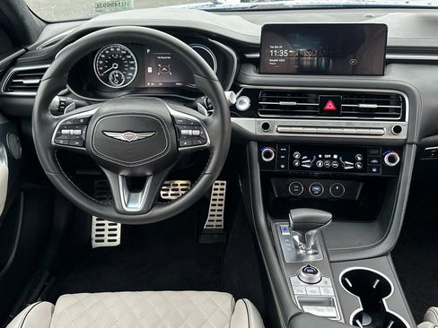 Used 2025 Genesis G70 3.3T Advanced w/ Sport Prestige Package image 15