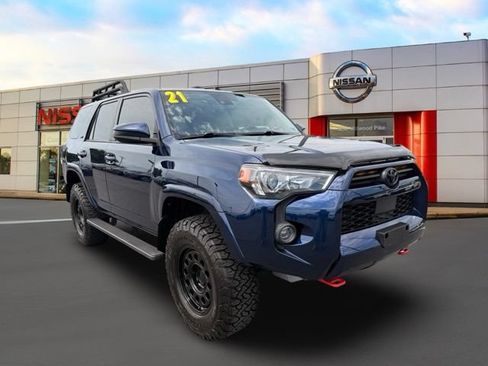 Used 2021 Toyota 4Runner SR5 AWD/4WD image 1
