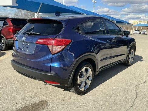 Used 2017 Honda HR-V EX image 3