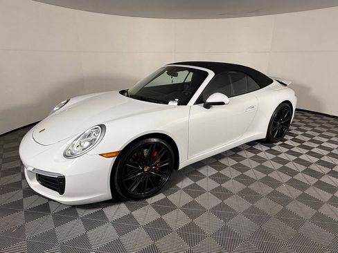 Certified 2019 Porsche 911 Carrera S image 43