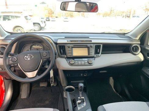 Used 2014 Toyota RAV4 XLE image 14