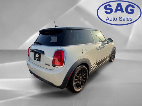 Used 2017 MINI Cooper 2-Door Hardtop FWD image 3