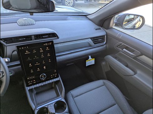 New 2026 GMC Terrain AT4 w/ LPO, Floor Liner Package image 18