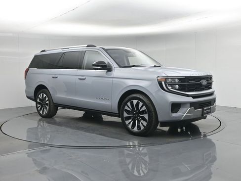 Used 2025 Ford Expedition Max Platinum w/ Driver's Package image 40