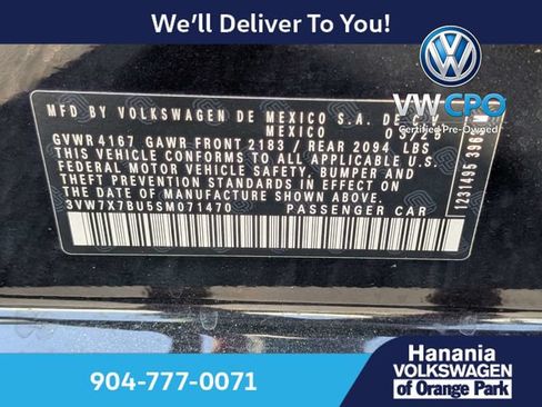 Certified 2025 Volkswagen Jetta SE FWD image 18
