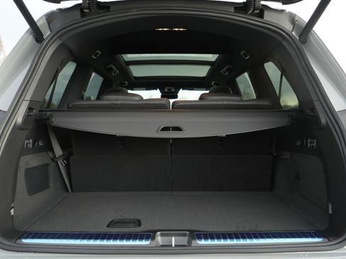 New 2026 Mercedes-Benz GLS 450 4MATIC image 18