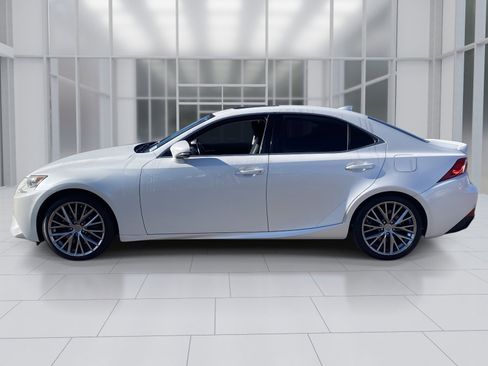 Used 2016 Lexus IS 200t image 2