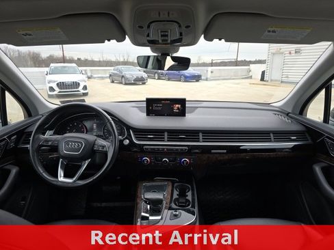 Used 2018 Audi Q7 3.0T Premium image 12
