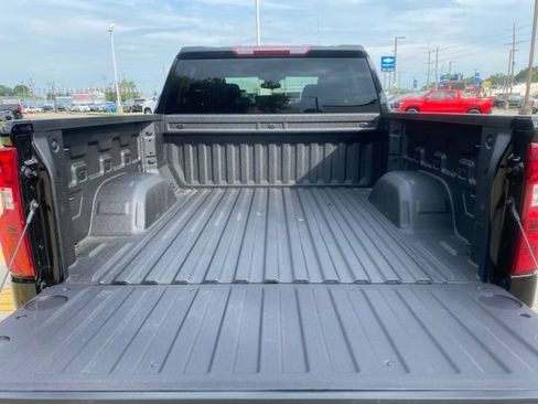 New 2026 Chevrolet Silverado 1500 W/T w/ WT Value Package AWD/4WD image 6