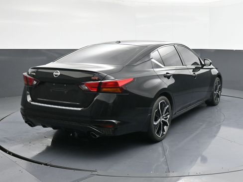 Used 2023 Nissan Altima 2.5 SR image 8