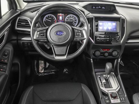 Used 2022 Subaru Forester Premium image 38