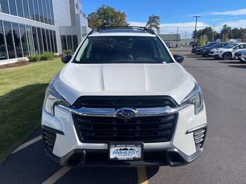 New 2025 Subaru Ascent Limited image 2