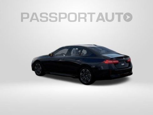New 2026 BMW 530i xDrive image 2