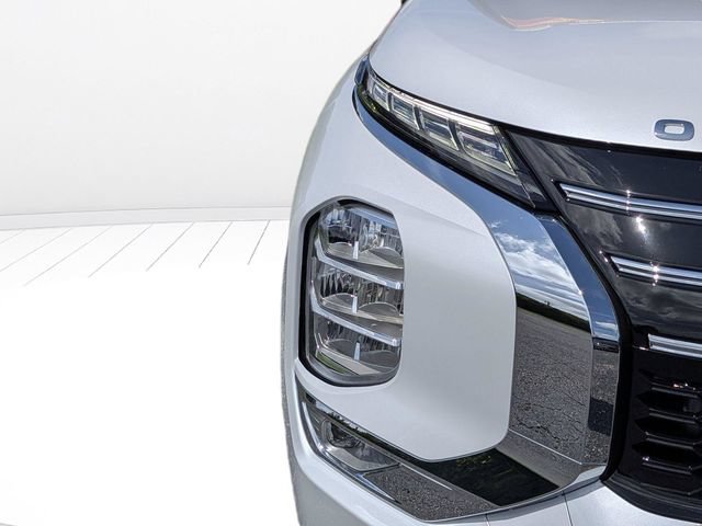 New 2026 Mitsubishi Outlander SE FWD image 9