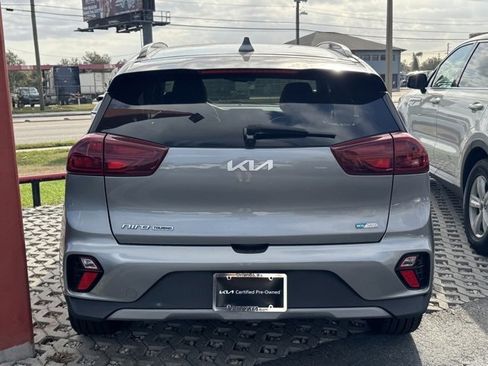 Certified 2022 Kia Niro Touring Special Edition image 3