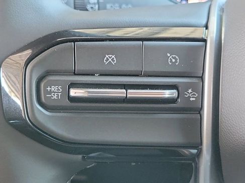 New 2026 Chevrolet Colorado ZR2 AWD/4WD image 8