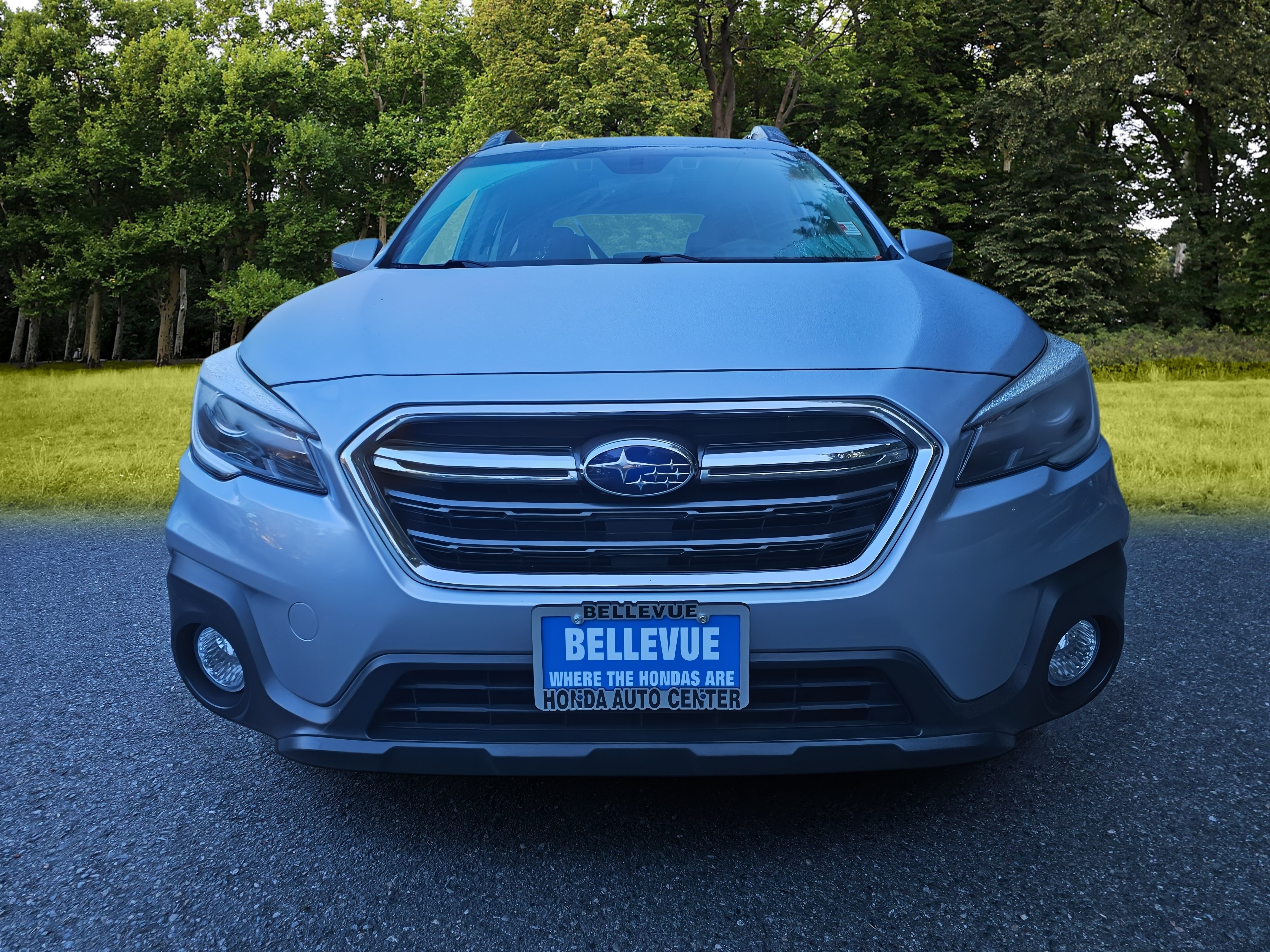 Used 2019 Subaru Outback 2.5i Limited w/ Popular Package #2 AWD/4WD image 2