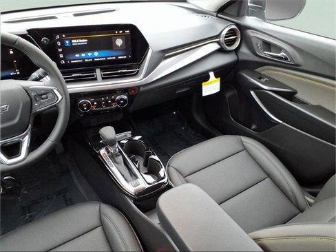 New 2026 Chevrolet Trax ACTIV w/ Driver Confidence Package image 13