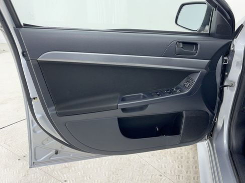 Used 2011 Mitsubishi Lancer ES image 11