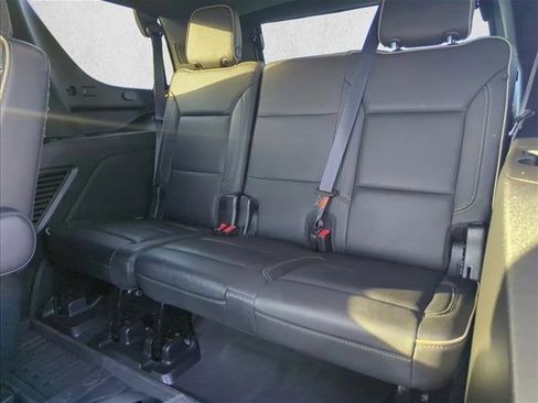 Used 2021 GMC Yukon SLT w/ SLT Luxury Package image 22