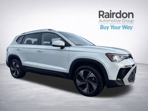 New 2026 Volkswagen Taos SE AWD/4WD image 1