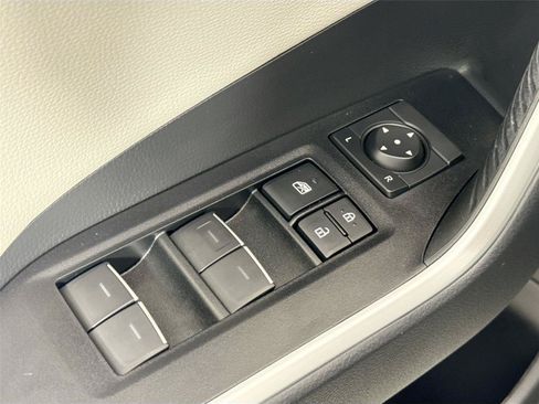 Certified 2025 Toyota RAV4 Limited FWD image 29