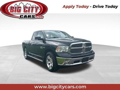 Used 2017 RAM 1500 Classic SLT w/ SLT Plus D￩cor Group