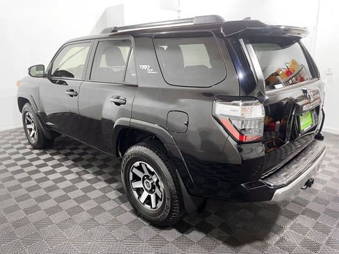 Used 2023 Toyota 4Runner TRD Off-Road Premium w/ Off Road Premium Plus Package image 4