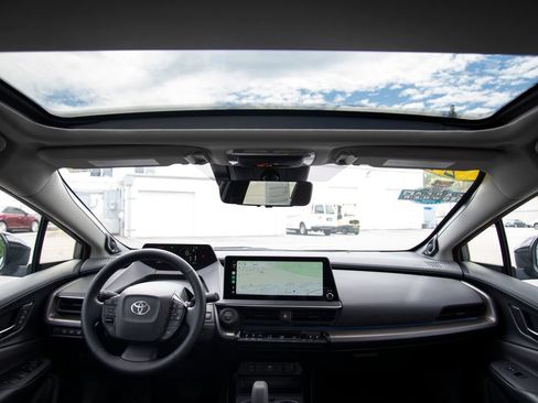 Used 2024 Toyota Prius Limited w/ Limited Premium Package AWD/4WD image 15