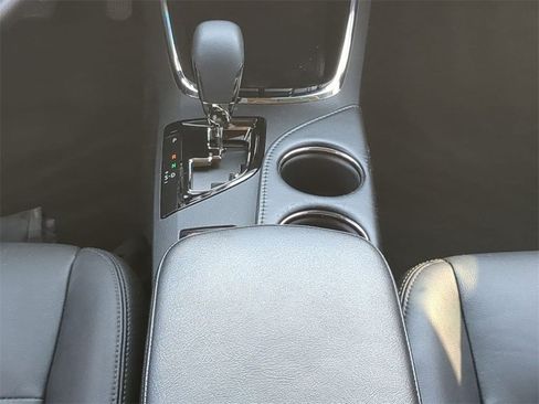 Used 2018 Toyota Avalon XLE w/ Protection Package image 20