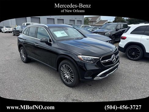 Used 2025 Mercedes-Benz GLC 300 4MATIC image 1
