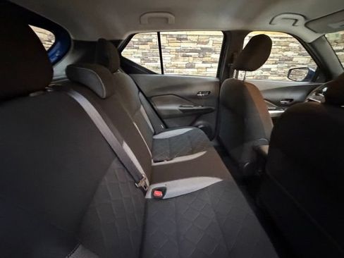 Used 2020 Nissan Kicks SV FWD image 32